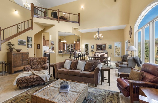 Spacious Retreat | Incredible Views & Outdoor Space | Close to Town