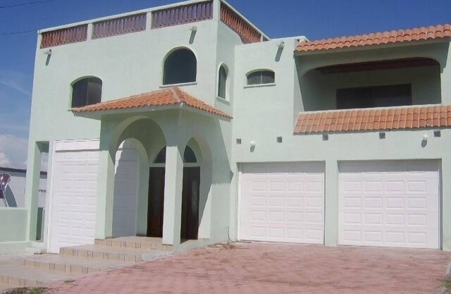 Spacious San Carlos Villa