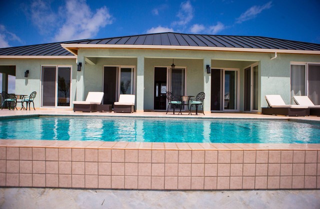 Spacious Secluded Waterfront Home with compact car