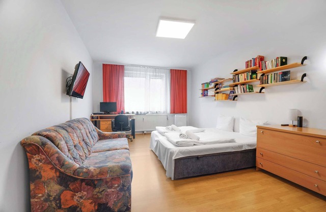 Spacious Smart Home Vienna