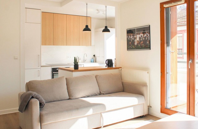 Spacious T4 with parking near Paris