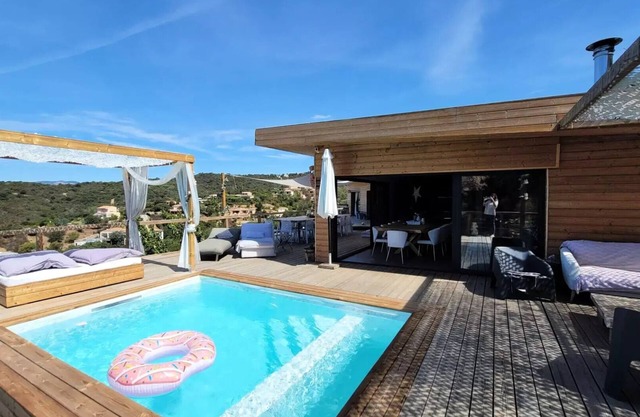 Spacious Villa Albitreccia - 5 rooms 8 people - 5 Room Villa for 8 people