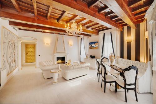 Spanish Steps amazing Apartment