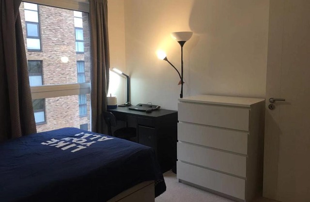 Spareroom Double room in Surrey Quays