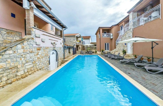 SPECIAL OFFER 30. 07.-05. 08. NOEMI3 Poreč-Tar with pool, balcony, Wi-Fi