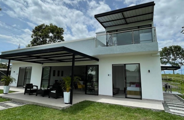 Spectacular Country House with Swimming Pool close to Panaca
