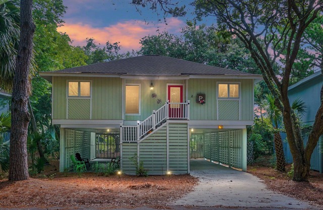 Spectacular Home in Paradise! Centrally Located in Wild Dunes