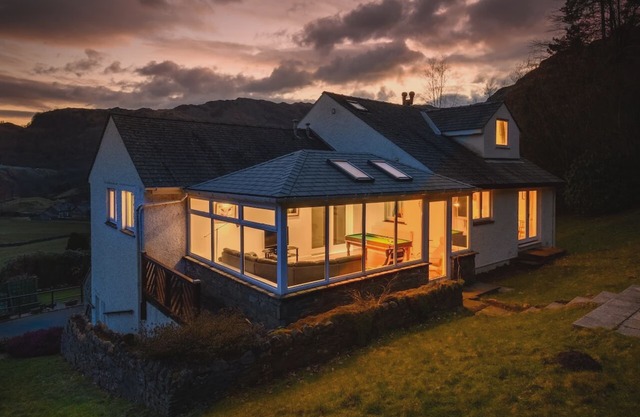 Spedding Fold - Five Bedroom House, Sleeps 10