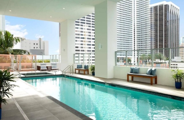 Splash into Downtown Miami with tech-led smart stays & sunset drinks by the pool
