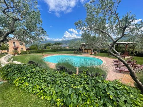 Spoleto Tranquilita Villa, Cottage, Yoga Studio and pool sleeps 20