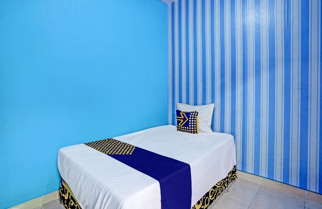 SPOT ON 92673 Gang Songo Syariah HomestayNearWisata Osing