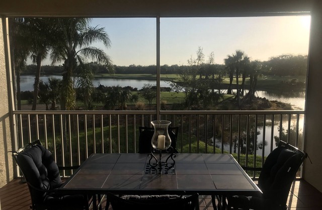 Spotless 2nd Flr., 2 Bdrm Luxury Condo with Spectacular Golf & Lake Views