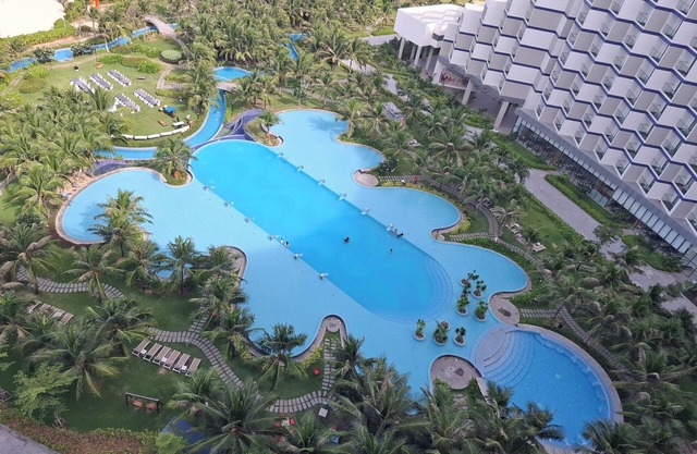 Spring home Arena Cam Ranh