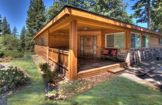 Spring is here, Last Minute Special 50% Off! Minutes drive Heavenly and Downtown
