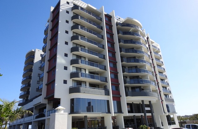 Springwood Tower Apartment Hotel