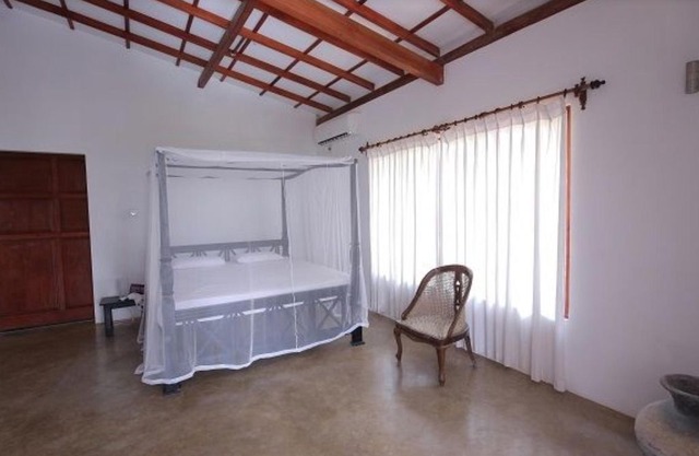 Sri Lanka 4br Beach House