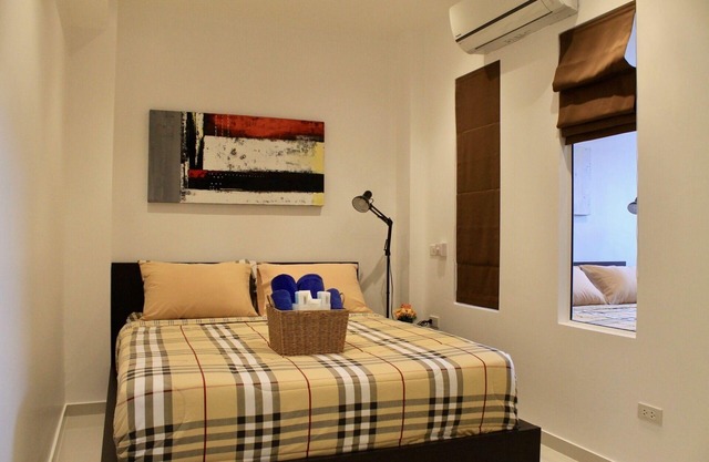 SRI816 - Charming 2 bedrooms condo in to