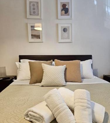 St Peter central apartment