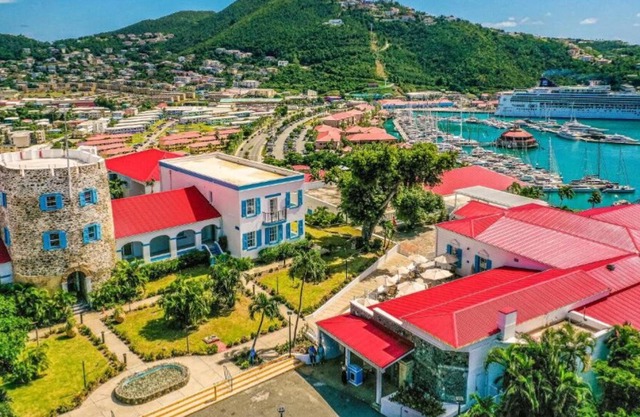 St. Thomas island life! Perfect getaway for 2. Great value. From $369.