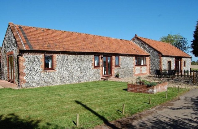 Stable Cottage Sleeps 6 (3 Bedrooms)