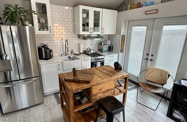 Stand-Alone Cottage w fenced Patio & Yard Oasis in the Vibrant Denver Highlands
