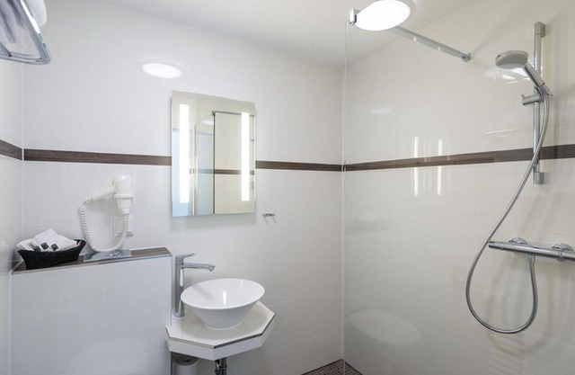 Standard Double Room - Landhotel Kristall