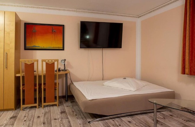 Standard triple room