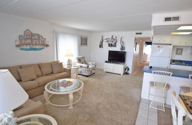 Starfish V 101 3 Br condo by RedAwning