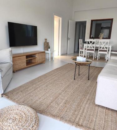 Stay and Nest Casa Nola Elegant Modern Bungalow, Pool & Sea Location, Paphos