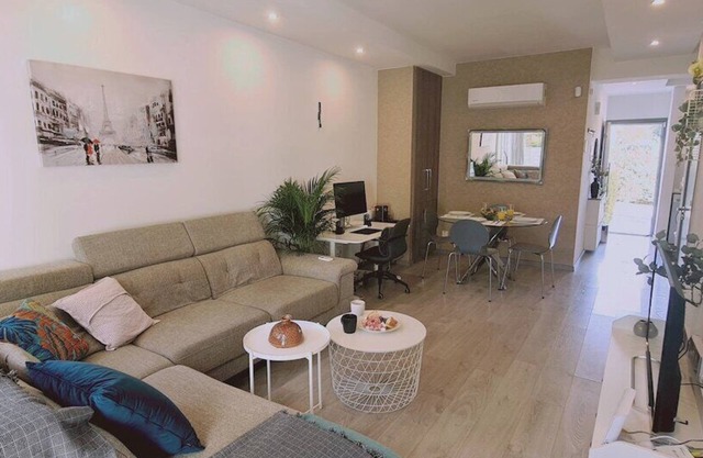 STAY Downtown Retreat