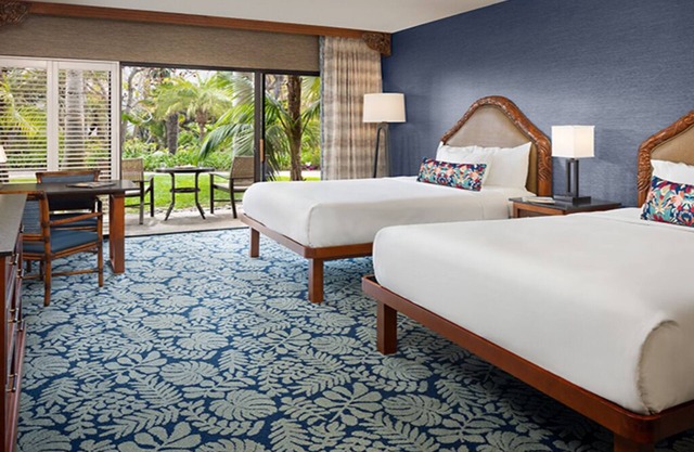Stay in a Serene Garden Queens Room | Nature-Filled Retreat