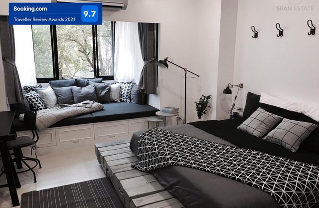 Stay in Style at Nimman R208