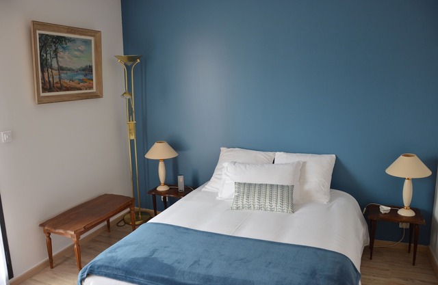 Stay in the heart of Versailles