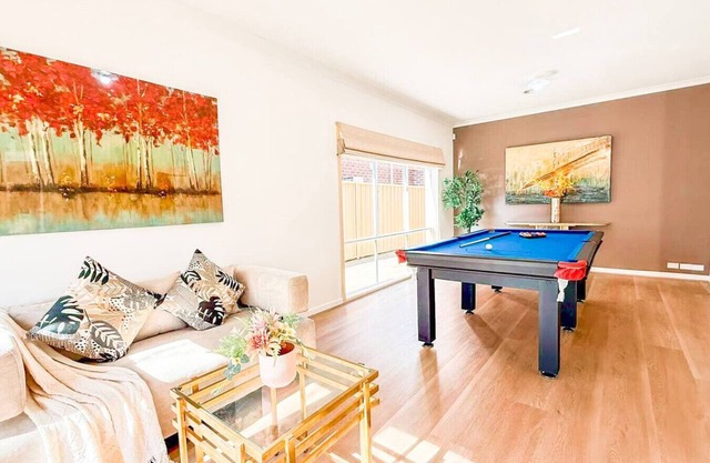StayAU Family Haven Pet-Friendly Caroline Springs