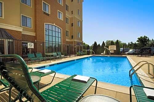 Staybridge Suites Baltimore BWI Airport, an IHG Hotel