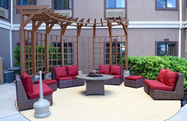 Staybridge Suites Houston Stafford - Sugar Land