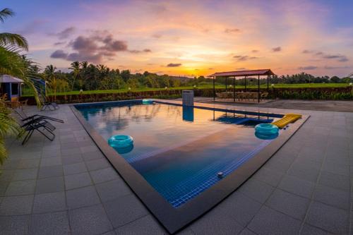 StayVista at Ocean Breeze with Bonfire & Pool