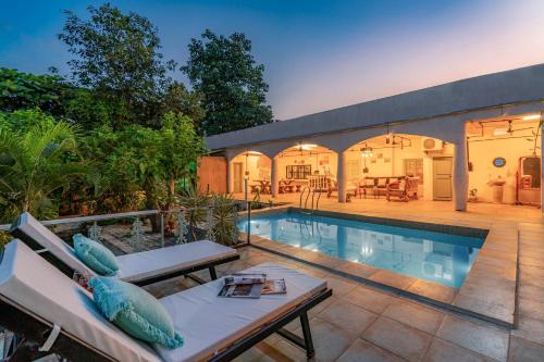 StayVista's Suman Vatika - Pench - Outdoor Pool, Rainshower & Terrace