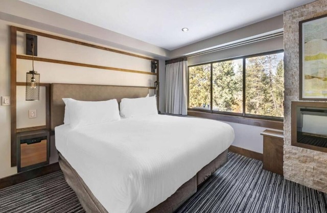 Steps from Heavenly: Spacious Hotel w/Pool, Tennis & Mountain Charm