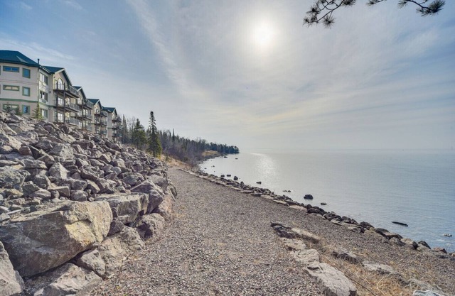 Stille on Superior Shores I