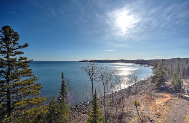 Stille on Superior Shores II