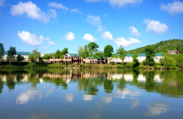 Stonewall Resort
