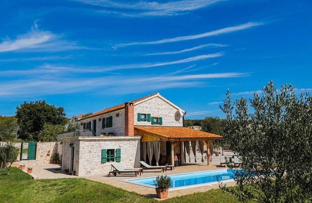 Stone Beauty Pool Villa Jerolim, Posedarje, Croatia