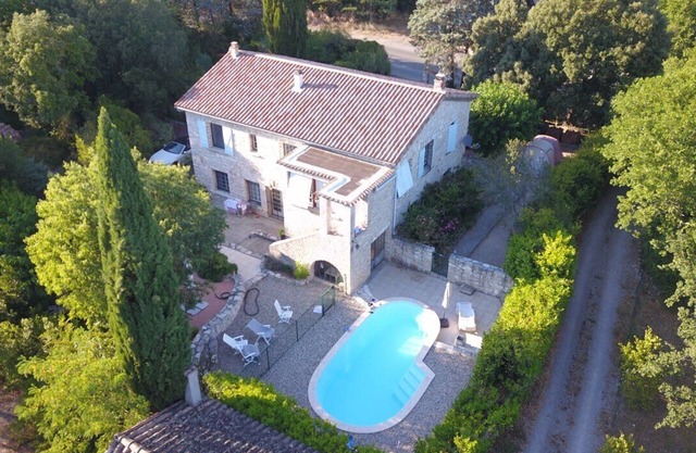 STONE-BUILT HOUSE with private swimming pool - 10 pers