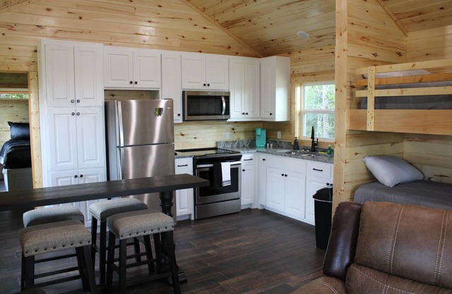 Stone Cabin with Hot Tub & Spectacular View at God's Country Resort