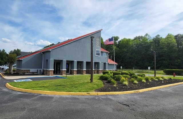 Stonewood Inn & Suites of Carrollton - Smithfield