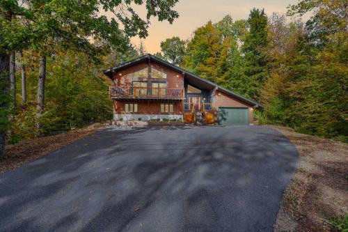 Strasse Ski Chalet Hot Tub Dog-Friendly Skiing