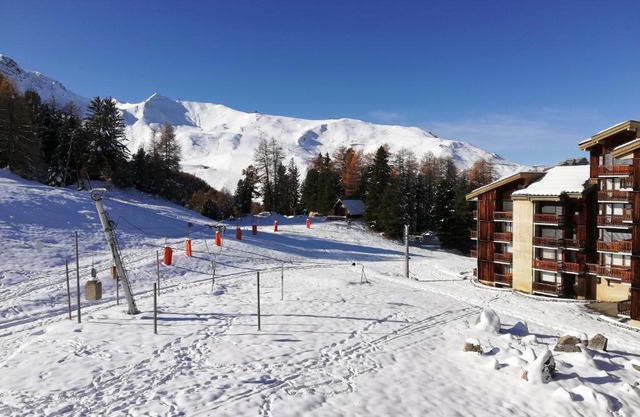 Studio 1 pièce PLAGNE VILLAGE 4 personnes 2050 M PIED DES PISTES