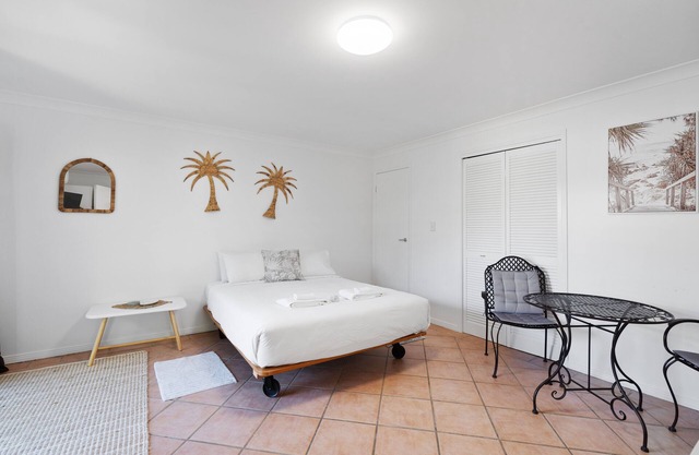 Studio 12 - Gorgeous, thoughtfully styled studio