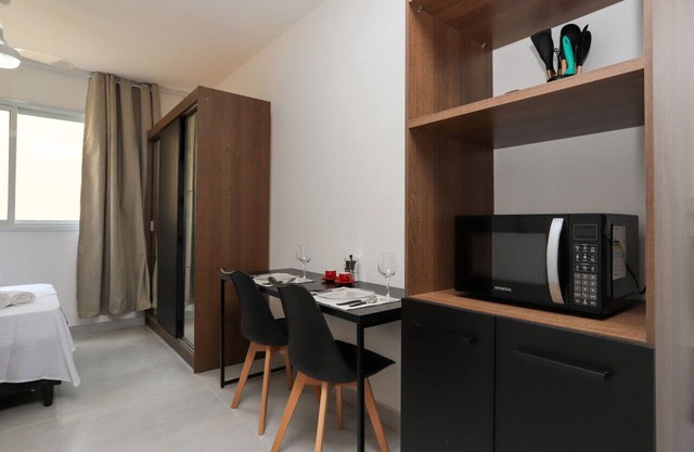 Studio 411 - Santana